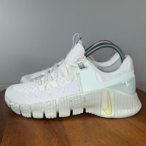 Nike Free Metcon 5 PRM White Light Lime Green Sneakers Women’s Size 8 - Picture 3 of 8